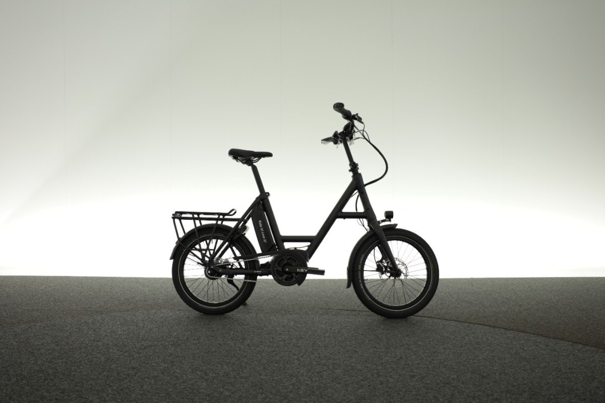 IS:Y S8 F500W BLK (IS:Y 2)