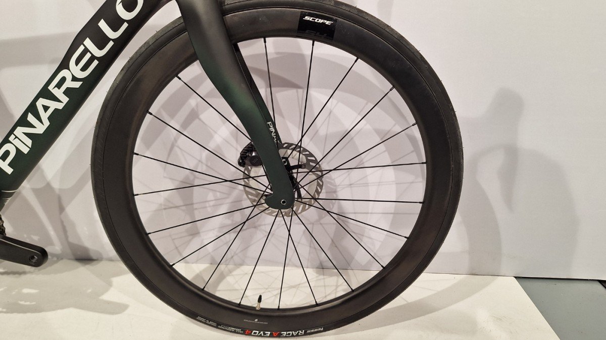 Pinarello F9 Ultegra Di2 Scope nu met € 2500 korting  - Afbeelding 4