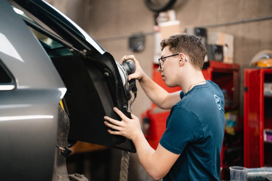 Bariseau Mottrie  Carrosserie Ieper