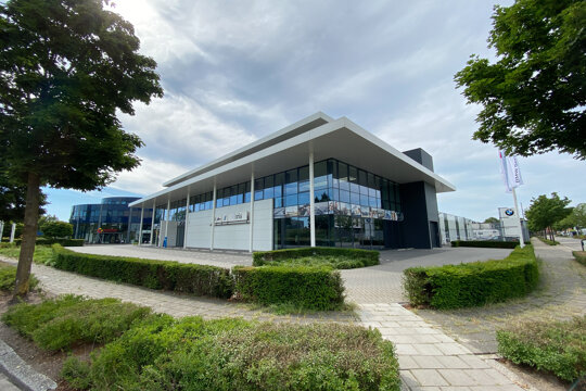 Ekris Veenendaal