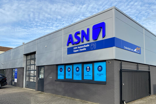Munsterhuis ASN Autoschade Upper Zwolle