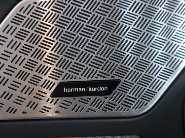 Harman-Kardon sound system