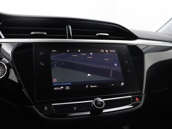 Multimedia Navi met 7" kleuren touchscreen