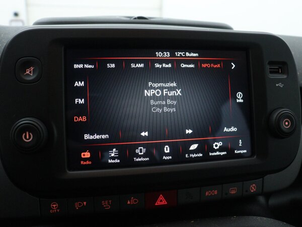 7-inch touchscreen radio met DAB