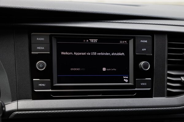 Apple CarPlay/Android Auto