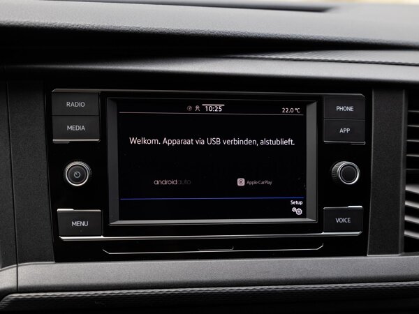 Apple CarPlay/Android Auto