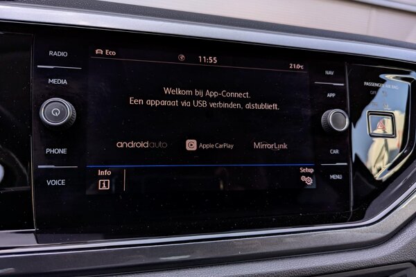 Apple Carplay/Android Auto