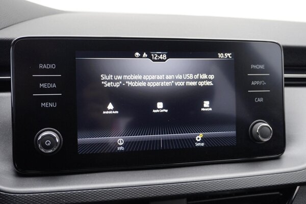 Apple Carplay/Android Auto