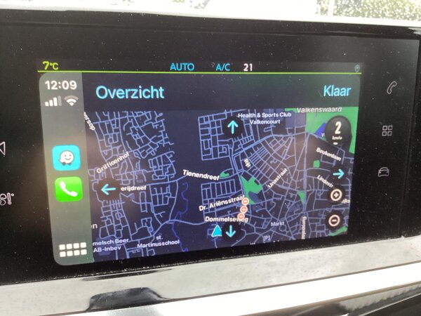 Apple Carplay/Android Auto