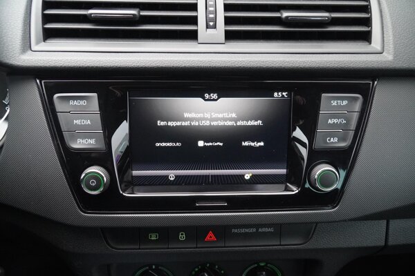 Apple Carplay/Android Auto