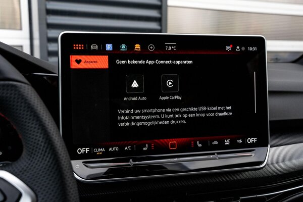 Apple Carplay/Android Auto