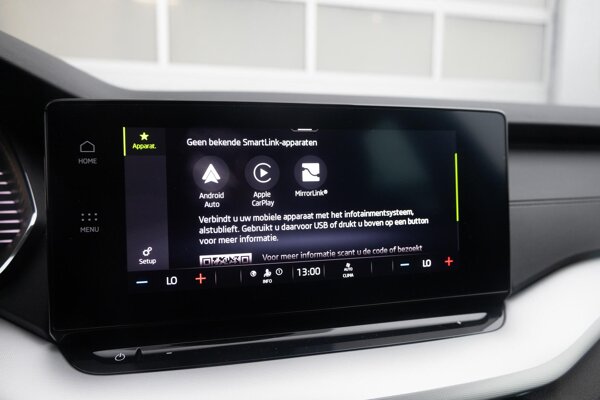 Apple Carplay/Android Auto