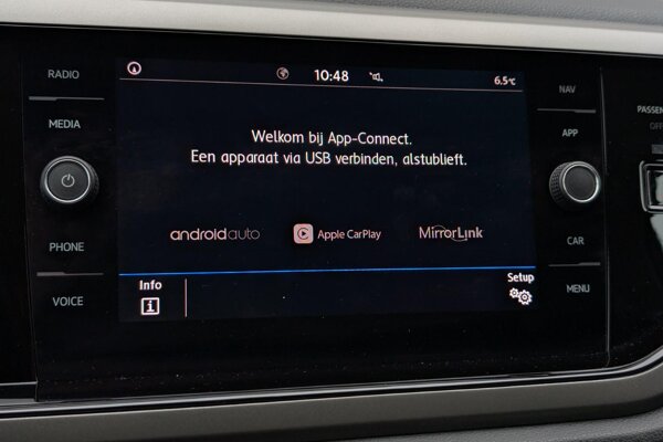 Apple Carplay/Android Auto