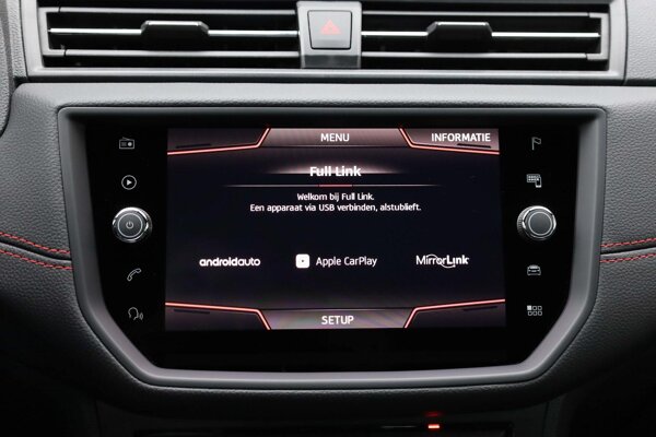 Apple Carplay/Android Auto