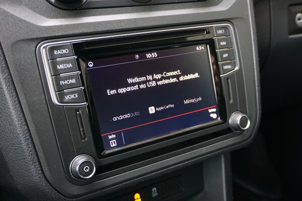 Apple Carplay/Android Auto