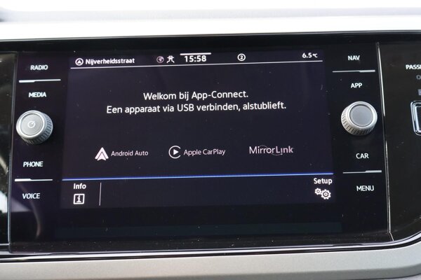 Apple Carplay/Android Auto