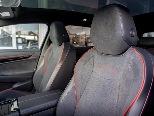 alcantara bekleding
