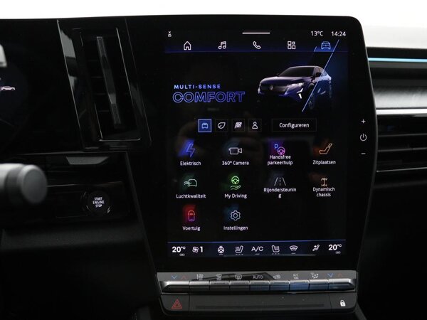 Harman Kardon Premium Audio met 5 geluidssferen, 2 tweeters in het dashboard, 2 woofers in de voorportieren, 2 tweeters en 2woofers in de achterportieren, subwoofer in de bagageruimte