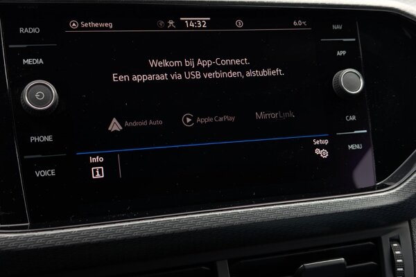 Apple Carplay/Android Auto