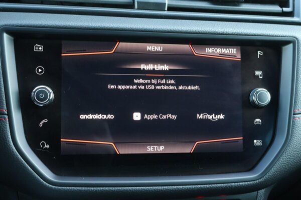 Apple Carplay/Android Auto