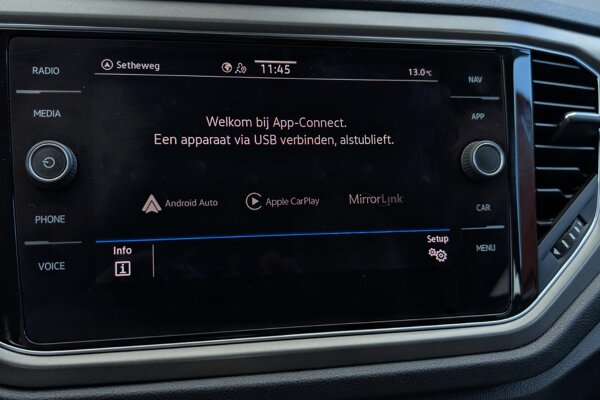 Apple Carplay/Android Auto