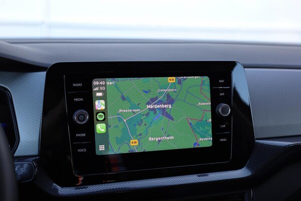 Apple Carplay/Android Auto