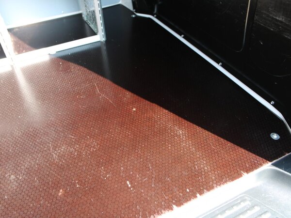 houten vloer in laadruimte