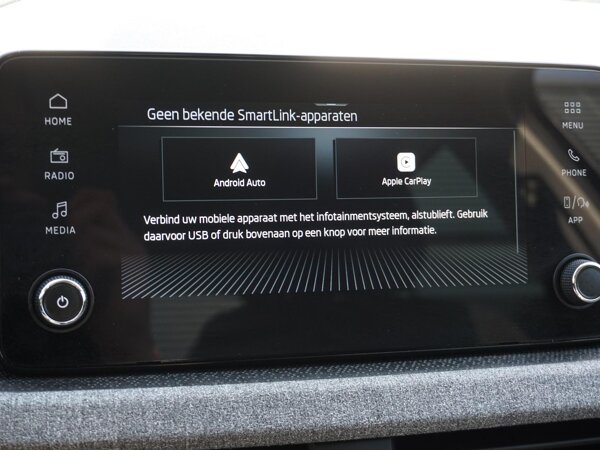 Apple Carplay/Android Auto