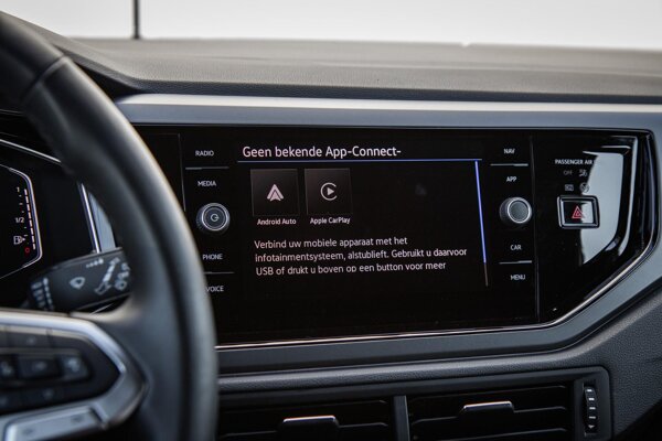 Apple Carplay/Android Auto