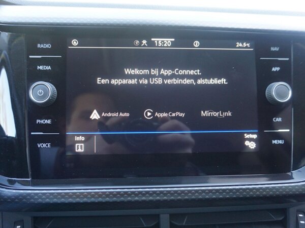 Apple Carplay/Android Auto