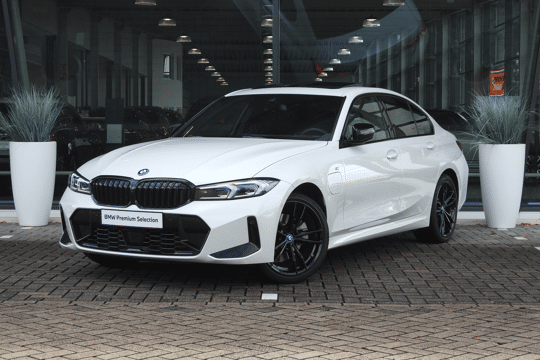 BMW 3 Serie 320e High Executive M Sport Automaat