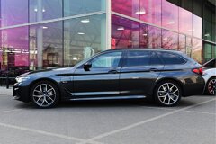 BMW 5 Serie Touring 530e High Executive M Sport Automaat - Afbeelding 5