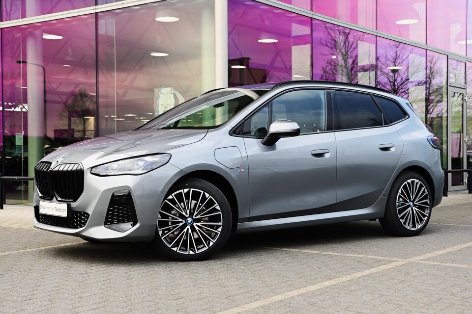 BMW 2 Serie Active Tourer 225e xDrive High Executive M Sport Automaat - Afbeelding 1