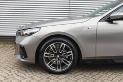 BMW 5 Serie Touring 520i M Sport Automaat - Afbeelding 5