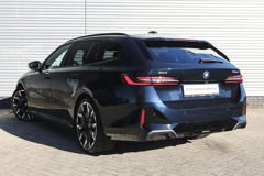 BMW 5 Serie Touring 550e xDrive M Sport Automaat - Afbeelding 2