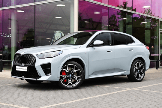 BMW iX2 eDrive20 High Executive M Sport