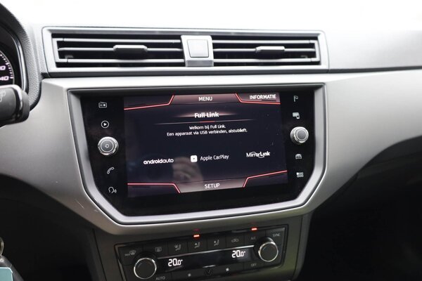 Apple Carplay/Android Auto