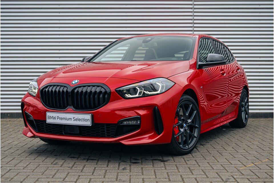 BMW 1 Serie 118i High Executive M Sport Automaat - Afbeelding 1