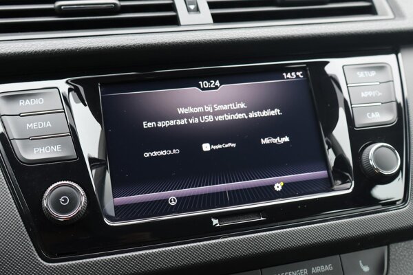 Apple Carplay/Android Auto