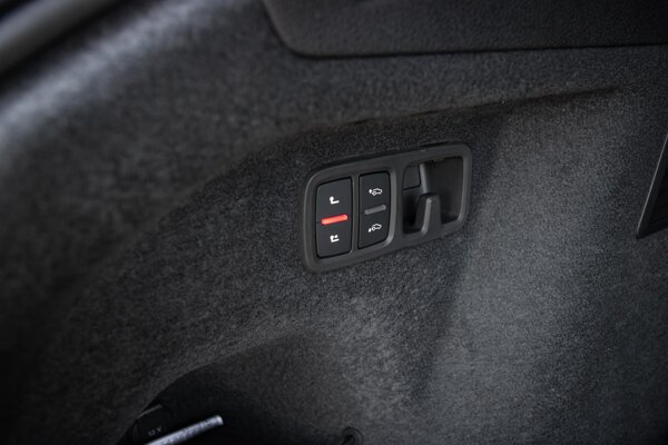 trekhaak elektrisch uitklapbaar