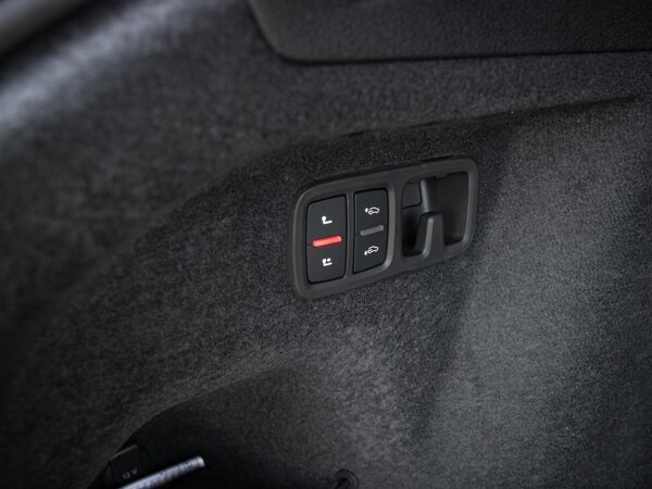 trekhaak elektrisch uitklapbaar