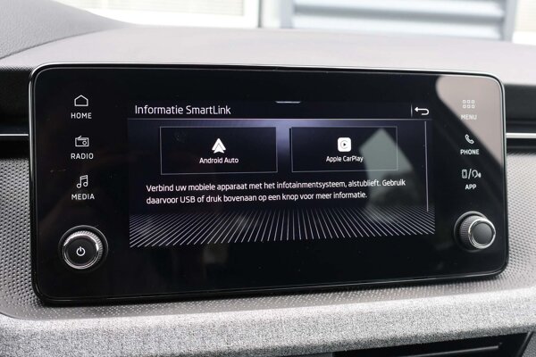 Apple Carplay/Android Auto