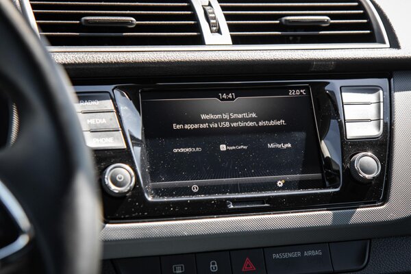 Apple Carplay/Android Auto