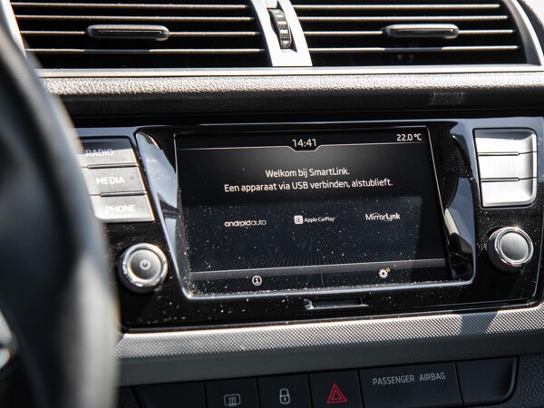 Apple Carplay/Android Auto