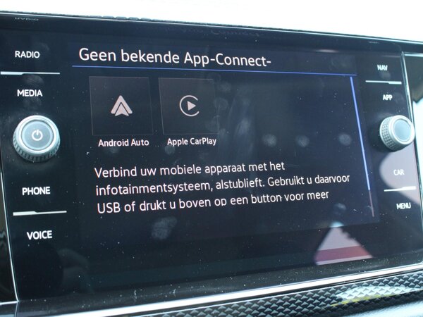 Apple Carplay/Android Auto