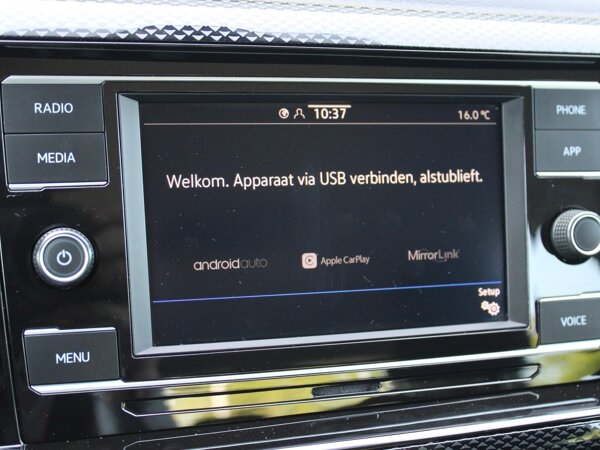 Apple Carplay/Android Auto