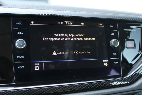 Apple Carplay/Android Auto