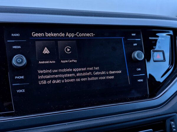 Apple Carplay/Android Auto