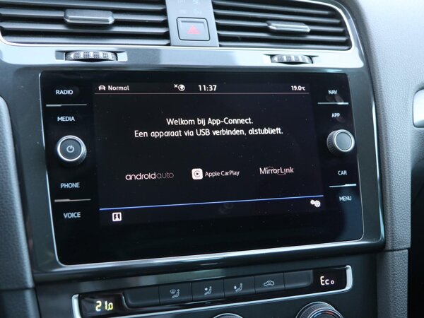 Apple Carplay/Android Auto