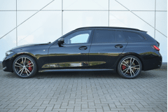 BMW 3 Serie Touring 330i M Sport Automaat - Afbeelding 2